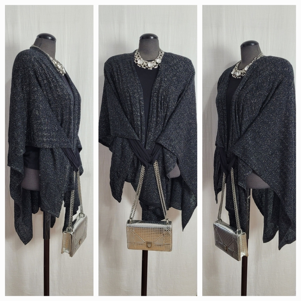 SCARF / Wrap - Picture 3 of 3